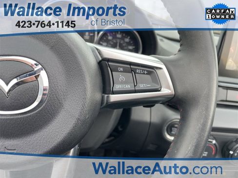 Used 2018 MAZDA MX-5 Miata Club image 16