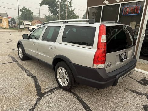 Used 2007 Volvo XC70 AWD/4WD image 5