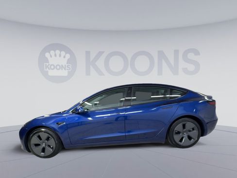 Used 2023 Tesla Model 3 Standard Range RWD image 7