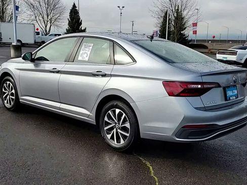 Used 2024 Volkswagen Jetta S image 6