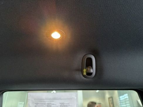 Used 2019 Jeep Grand Cherokee Altitude image 39