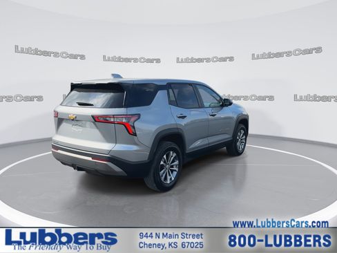 Used 2025 Chevrolet Equinox LT image 8