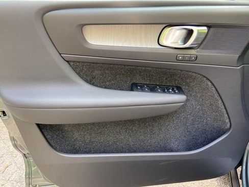 New 2026 Volvo XC40 B5 Core w/ Climate Package AWD/4WD image 12