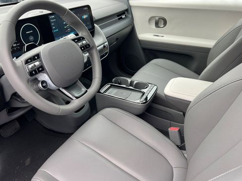 New 2025 Hyundai Ioniq 5 SEL RWD image 12