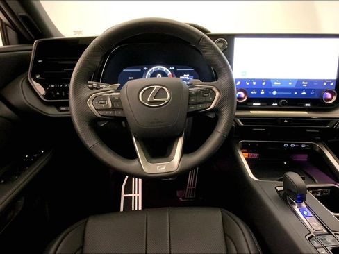 Used 2025 Lexus TX 350 AWD w/ Technology Package image 4