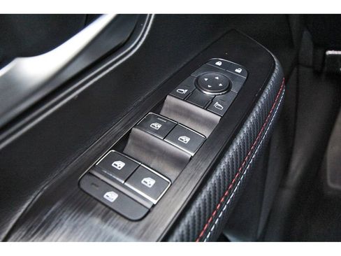 Used 2025 Nissan Kicks SR AWD/4WD image 20