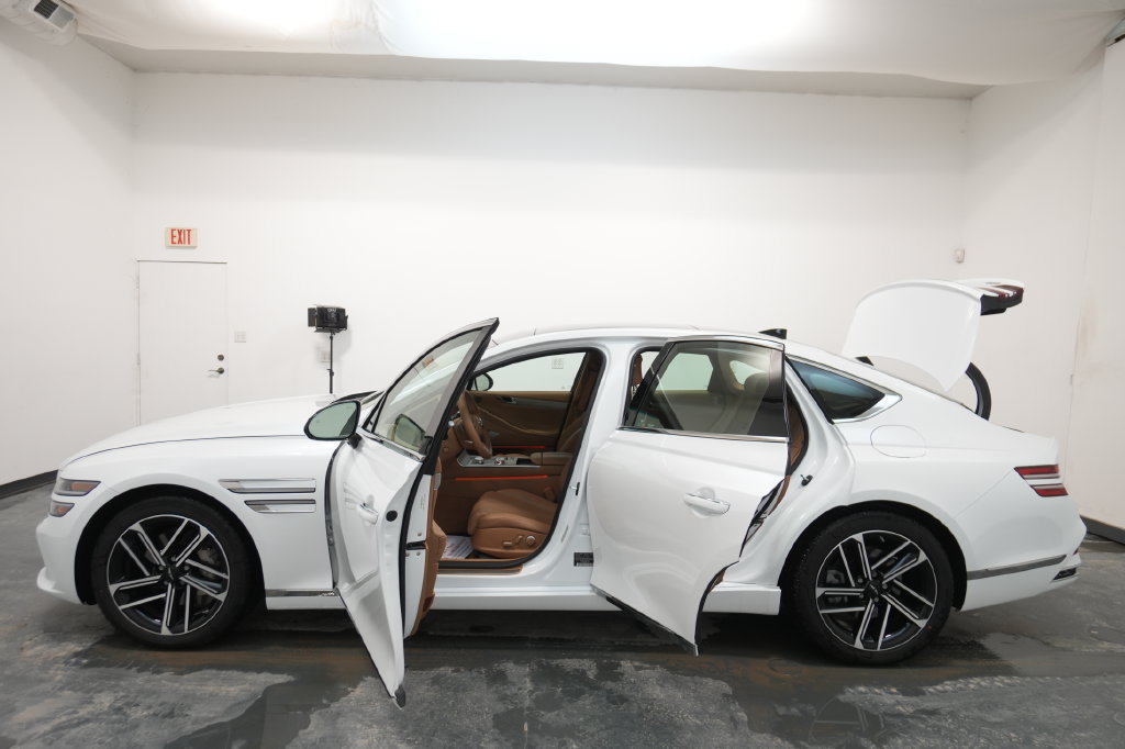 Used 2025 Genesis G80 2.5T Advanced AWD/4WD image 29
