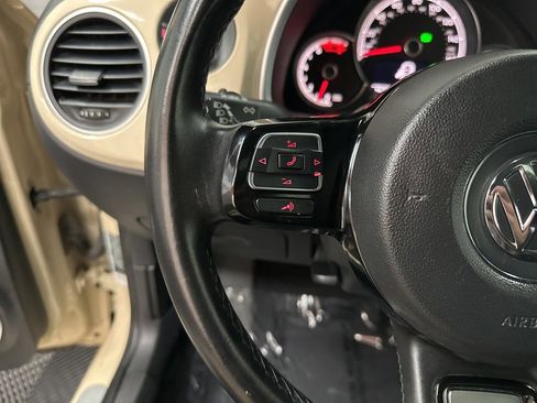 Used 2019 Volkswagen Beetle 2.0T Final Edition SEL image 18