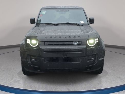 New 2026 Land Rover Defender 110 V8 image 2