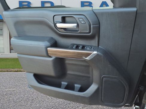 Used 2019 Chevrolet Silverado 1500 LT w/ All-Star Edition image 9