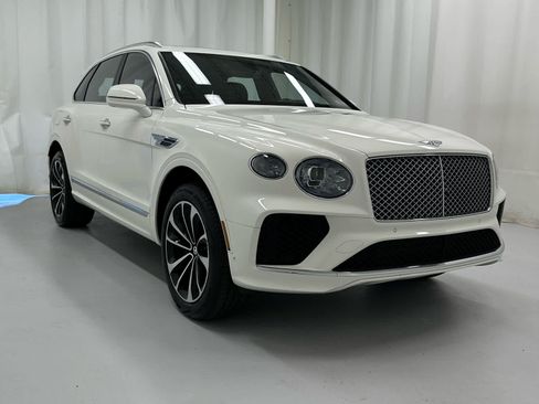 Used 2023 Bentley Bentayga AWD/4WD image 1