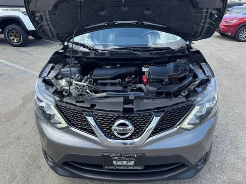 Used 2017 Nissan Rogue Sport SV FWD image 9
