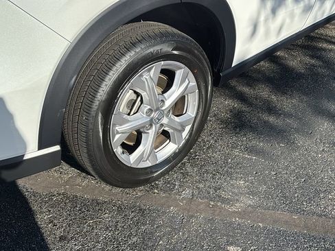 Certified 2025 Honda HR-V LX image 8