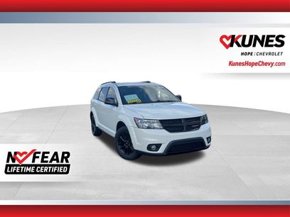 Used 2019 Dodge Journey SE w/ Blacktop Package