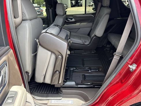 Used 2023 Chevrolet Tahoe LT RWD image 11