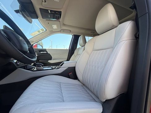 New 2026 Mitsubishi Outlander SEL FWD image 37