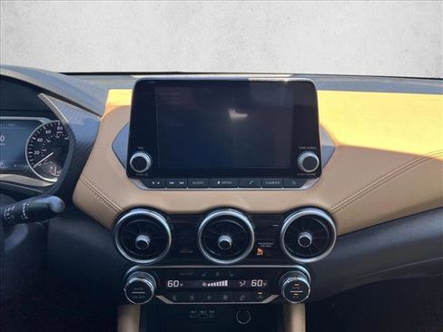 Used 2023 Nissan Sentra SV w/ SV Premium Package image 13