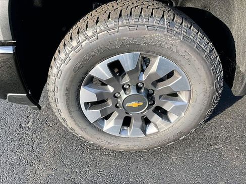 New 2026 Chevrolet Silverado 2500 Custom w/ Custom Value Package AWD/4WD image 8
