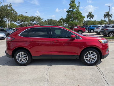Certified 2023 Ford Edge SEL w/ Convenience Package AWD/4WD image 3