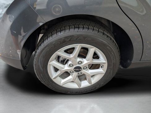 Used 2023 Kia Soul LX w/ LX Technology Package image 22