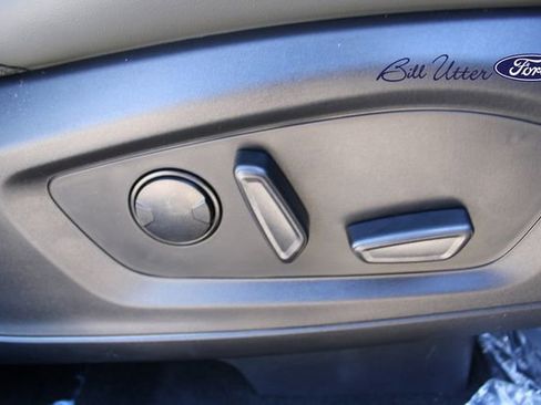 New 2026 Ford Explorer Active w/ Active Comfort Package image 8