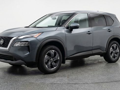 Used 2025 Nissan Rogue SV AWD/4WD image 3
