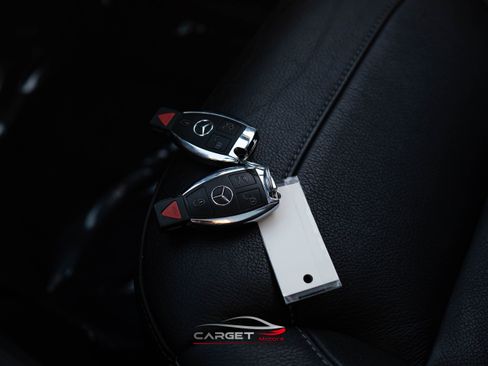 Used 2018 Mercedes-Benz GLE 43 AMG 4MATIC w/ Parking Assist Package image 52