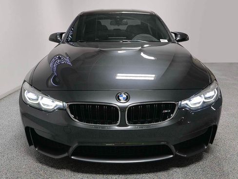 Used 2018 BMW M3 RWD image 2