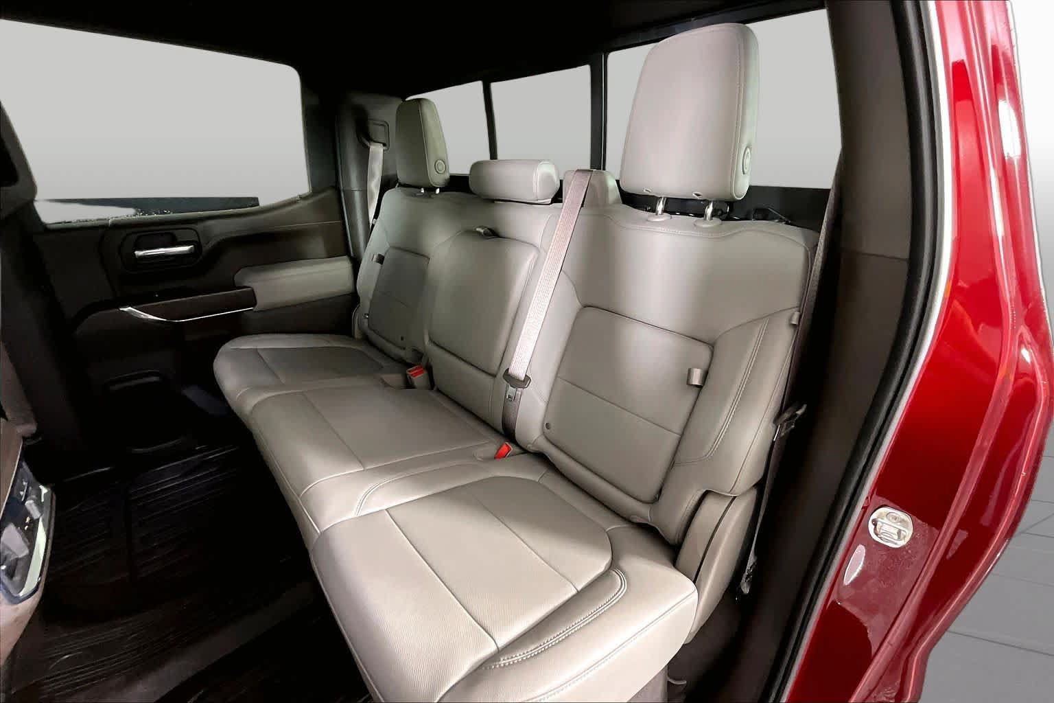 Used 2021 GMC Sierra 1500 SLT AWD/4WD image 17
