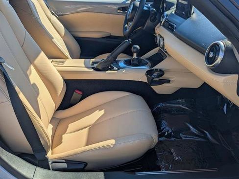 Used 2024 MAZDA MX-5 Miata Grand Touring image 18