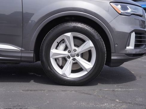 Used 2021 Audi Q7 3.0T Premium w/ Convenience Package AWD/4WD image 4