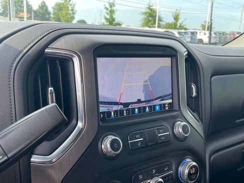 Used 2022 GMC Sierra 2500 Denali w/ Denali Ultimate Package AWD/4WD image 17