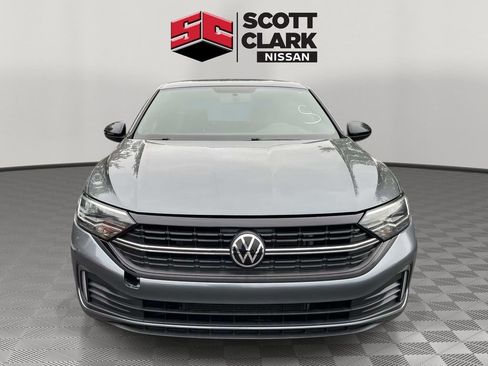 Used 2022 Volkswagen Jetta Sport FWD image 2