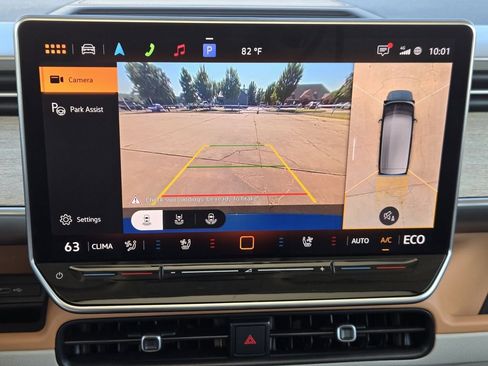 New 2025 Volkswagen ID. Buzz Pro S Plus RWD image 13