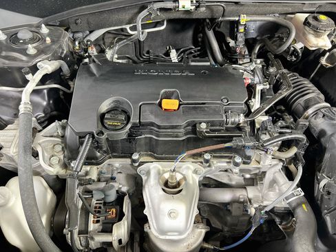 Used 2023 Honda HR-V LX image 27