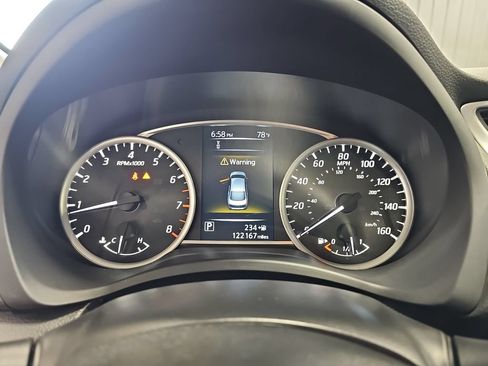 Used 2018 Nissan Sentra SR Turbo w/ Protection Package FWD image 18