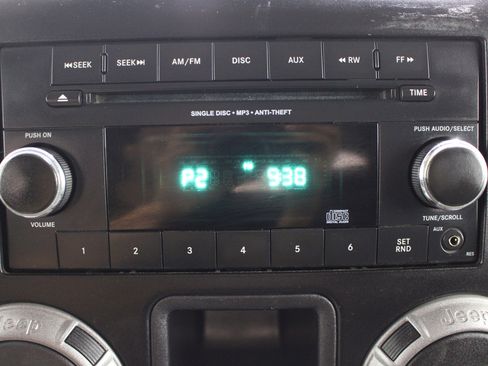 Used 2013 Jeep Wrangler Sport AWD/4WD image 10