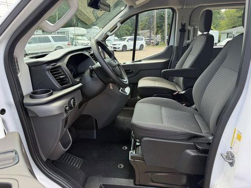 Used 2023 Ford Transit 350 XLT RWD image 8