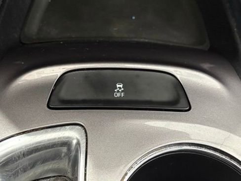 Used 2022 Chevrolet Malibu LT image 31