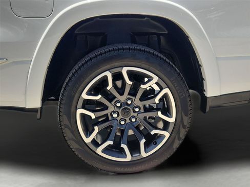 Used 2025 RAM 1500 Limited w/ Bed Utility Group AWD/4WD image 34