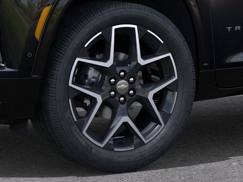 New 2026 Chevrolet Traverse High Country w/ LPO, Floor Liner Package FWD image 9