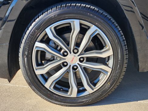 Used 2019 GMC Terrain Denali w/ Advanced Safety Package image 14