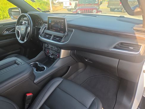 Used 2021 Chevrolet Tahoe LT AWD/4WD image 17
