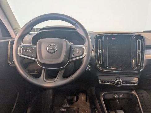 Used 2026 Volvo XC40 B5 Core w/ Climate Package image 16