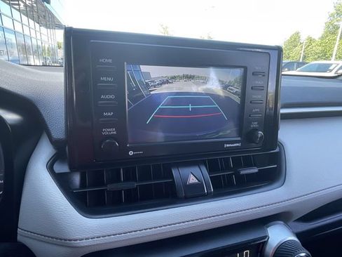 Used 2021 Toyota RAV4 XLE w/ Convenience Package AWD/4WD image 14