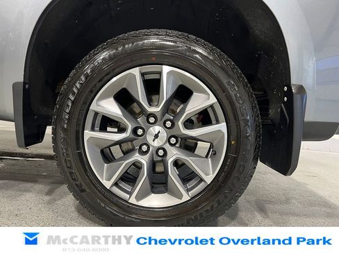 Used 2019 Chevrolet Silverado 1500 RST AWD/4WD image 30