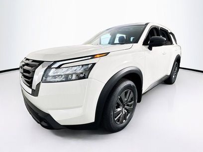 New 2025 Nissan Pathfinder S