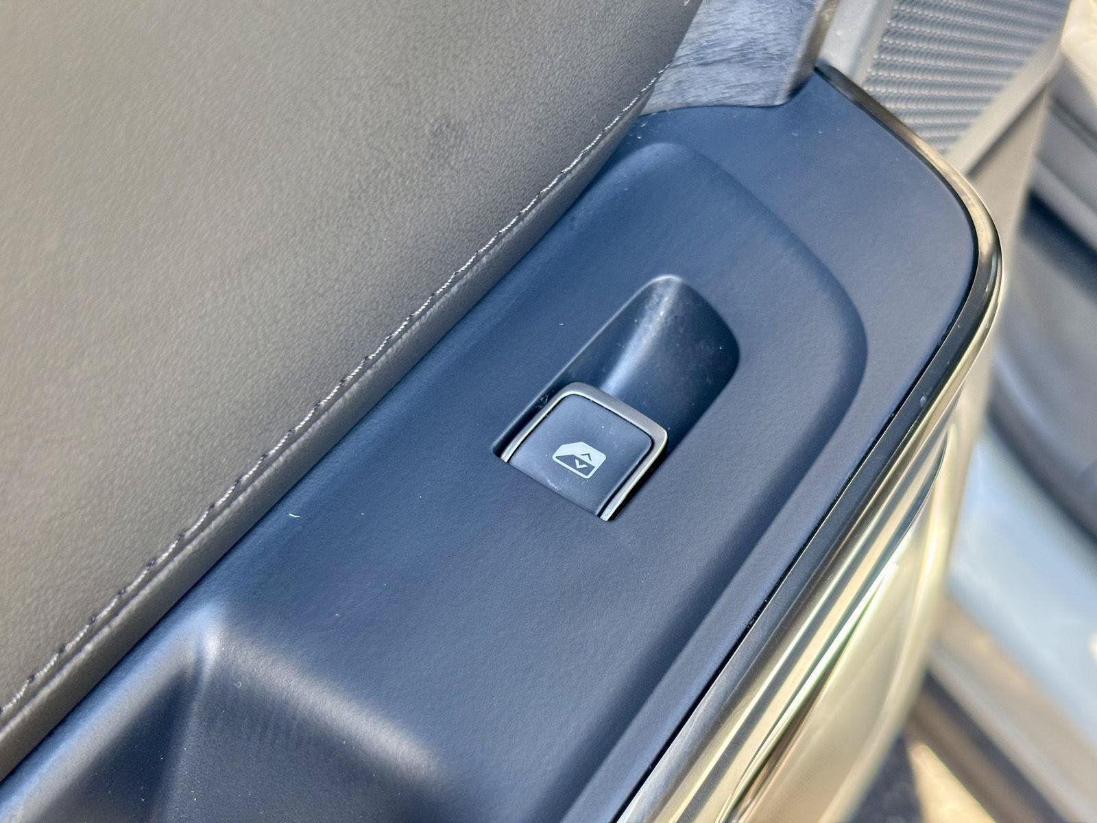 Used 2022 Rivian R1T Adventure AWD/4WD image 17