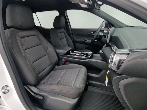 New 2026 Chevrolet Equinox LT w/ LPO, Floor Liner Package image 27