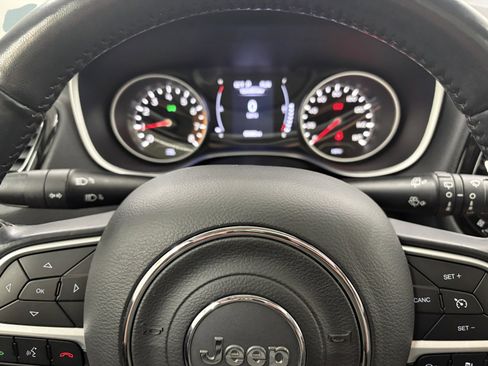Used 2020 Jeep Compass Latitude image 26
